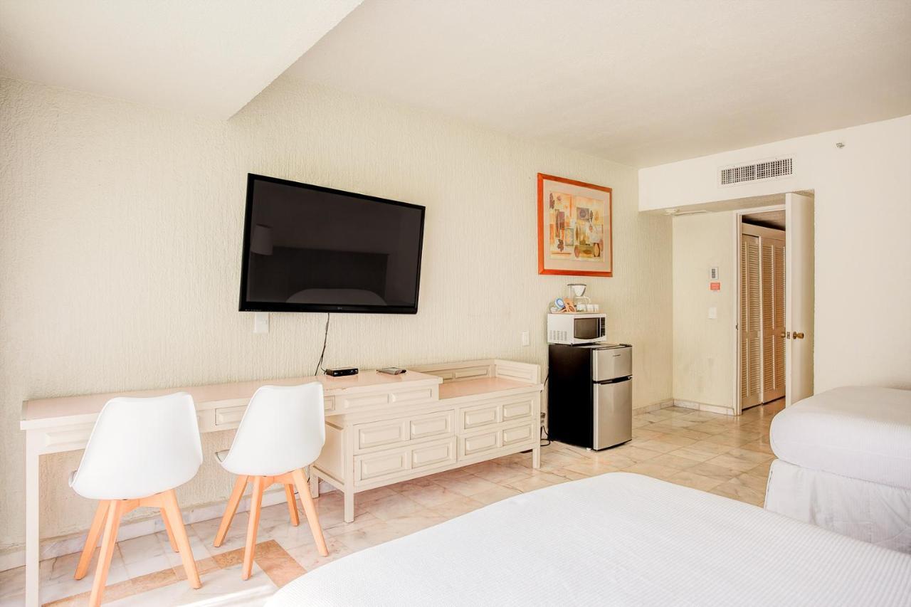 Condos In Prime Cancun Location Plus 3 Pools 외부 사진